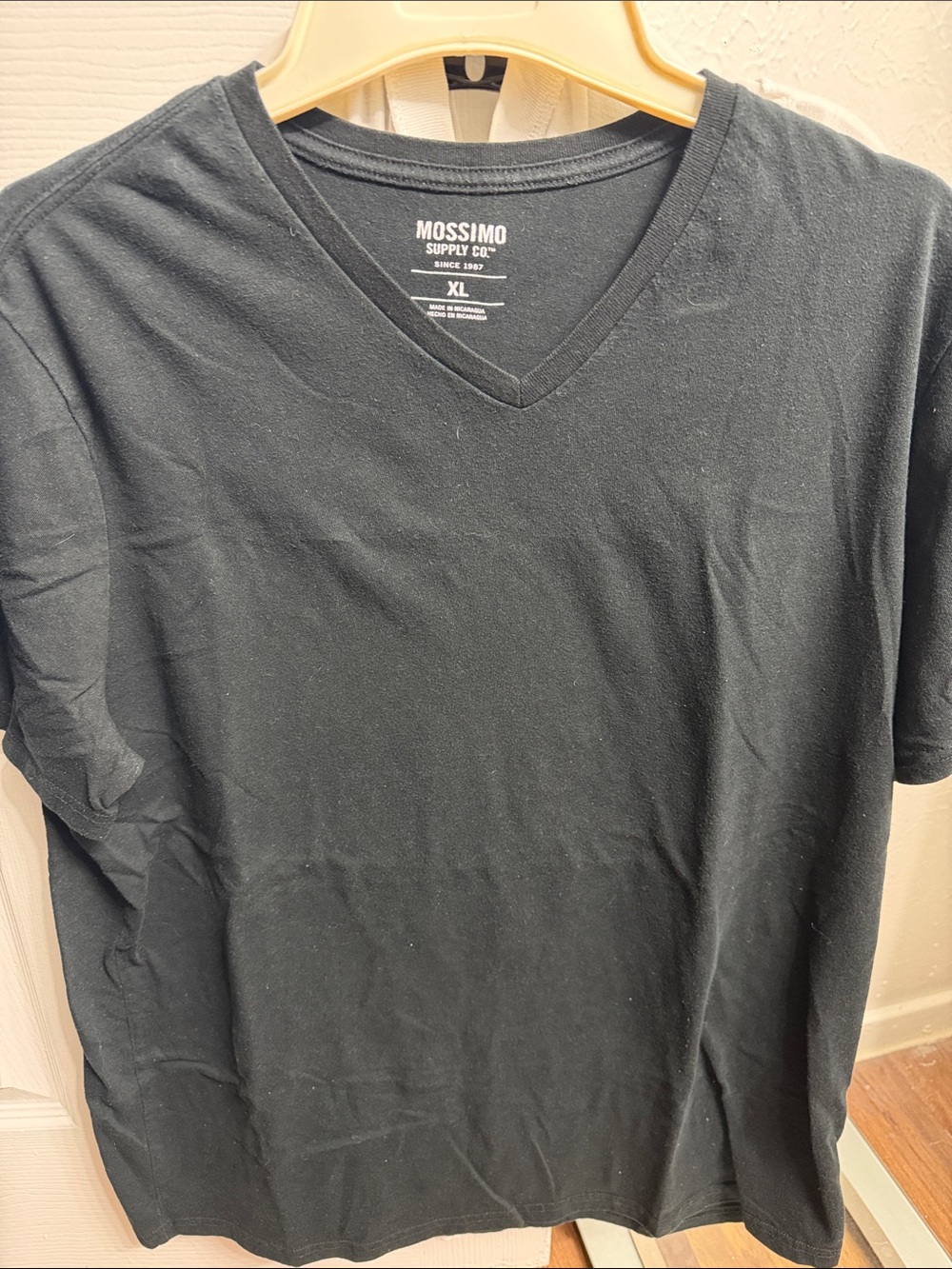Mossimo Supply Co. Men's V-Neck Tee - Black
